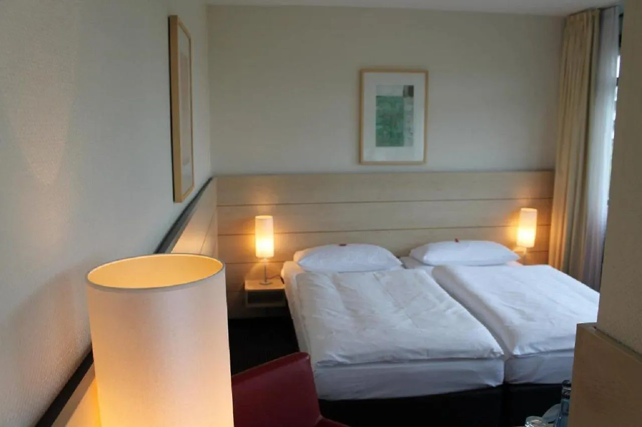 Concorde Hotel am Studio Berlin 3*,  Deutschland